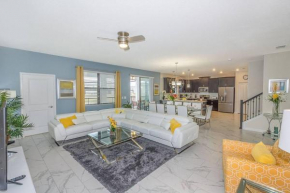 Luxury Villa inside Storey Lake, Kissimmee - No Extra Fees